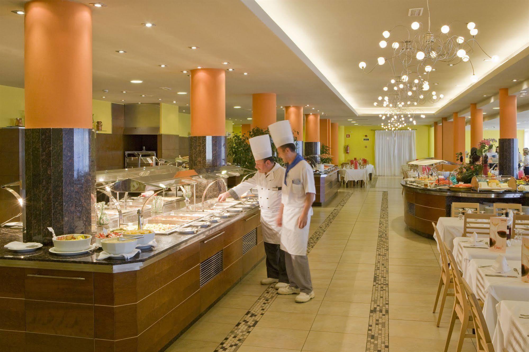 Universal Hotel Romantica Колонья Сант Джордин Экстерьер фото